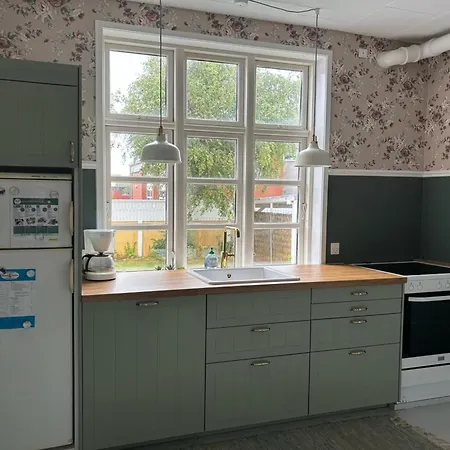 Tobias - 800m From The Sea By Interhome *